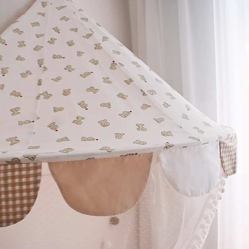 Hanging Half Canopy with Gauze Tent
