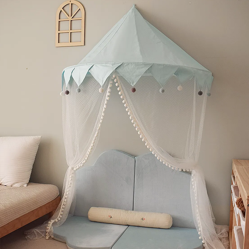 Hanging Half Canopy with Gauze Tent