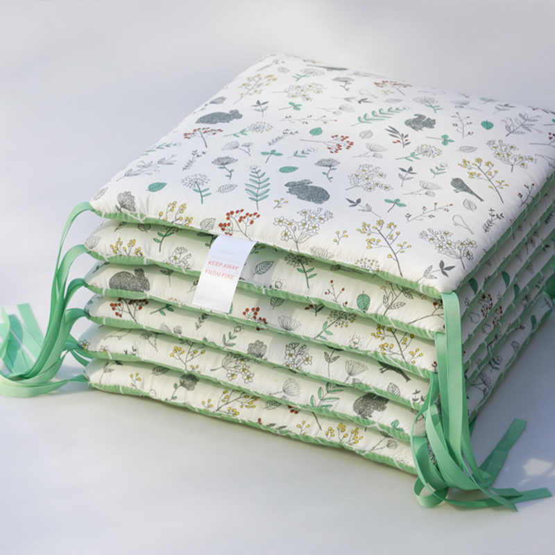 11.8 Inches 3D Cotton Fulfill Gauze A/B Side 3cm Thick with Ties For Crib - Green Rabbit