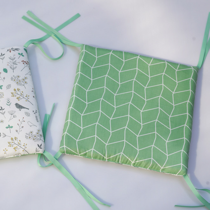 11.8 Inches 3D Cotton Fulfill Gauze A/B Side 3cm Thick with Ties For Crib - Green Rabbit
