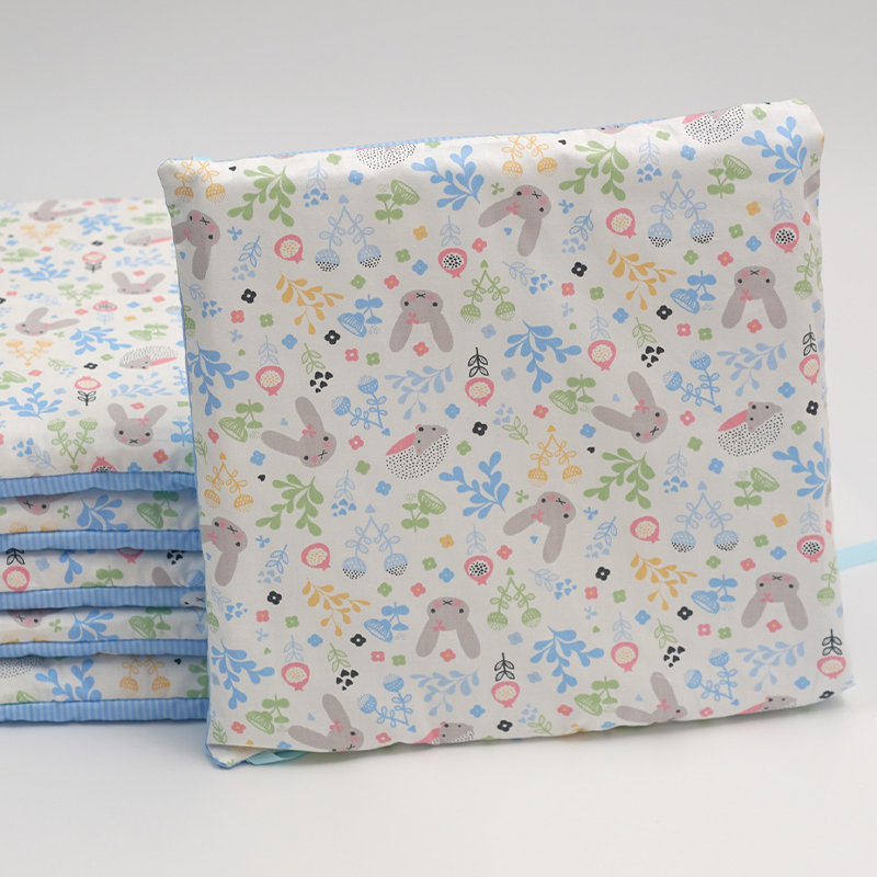 11.8 Inches 3D Cotton Fulfill Gauze A/B Side 3cm Thick with Ties For Crib - Stripe Rabbit