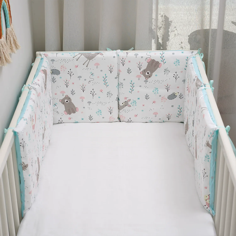 11.8 Inches 3D Cotton Fulfill Gauze A/B Side 3cm Thick with Ties For Crib - Mint Bear