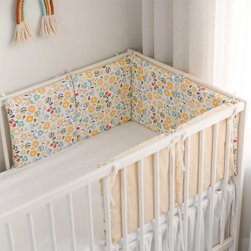 11.8 Inches 3D Cotton Fulfill Gauze A/B Side 3cm Thick with Ties For Crib - Yellow Flower