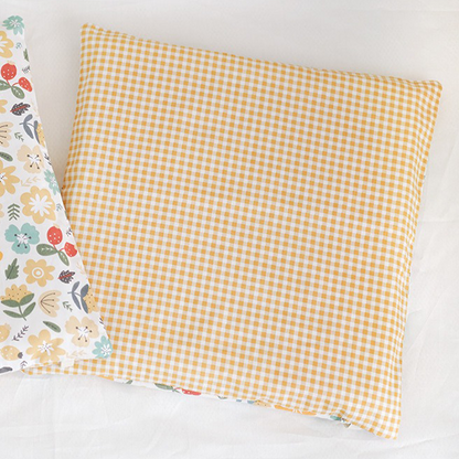 11.8 Inches 3D Cotton Fulfill Gauze A/B Side 3cm Thick with Ties For Crib - Yellow Flower