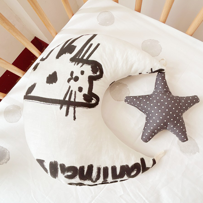 Tummy Time Pillow of Moon
