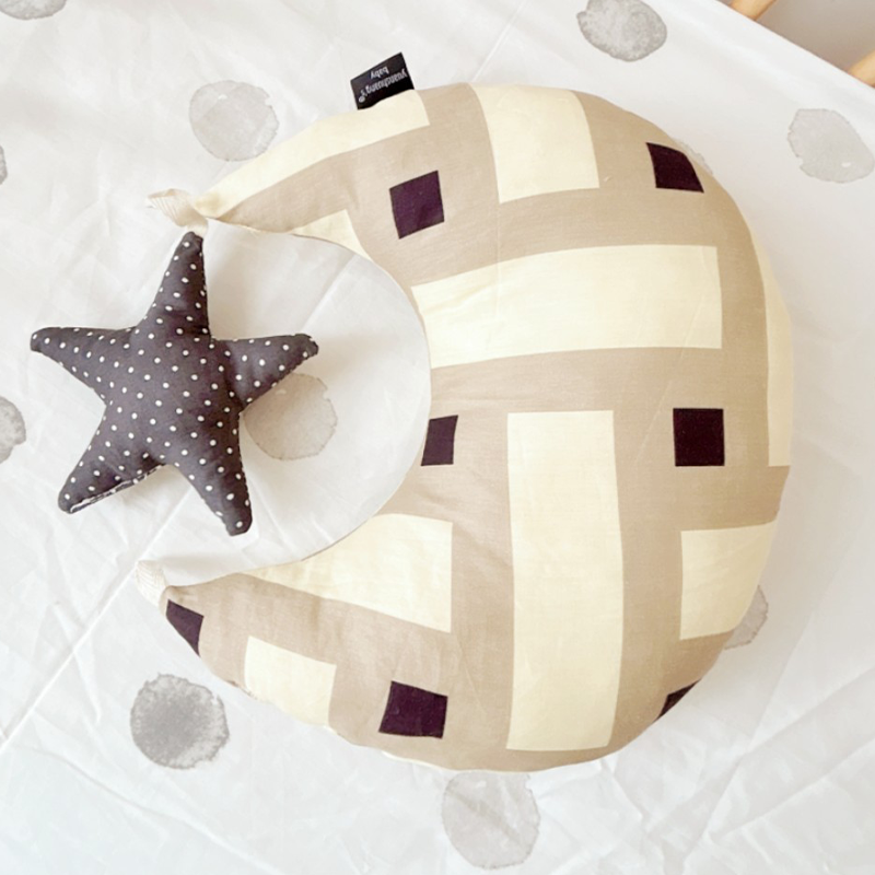 Tummy Time Pillow of Moon