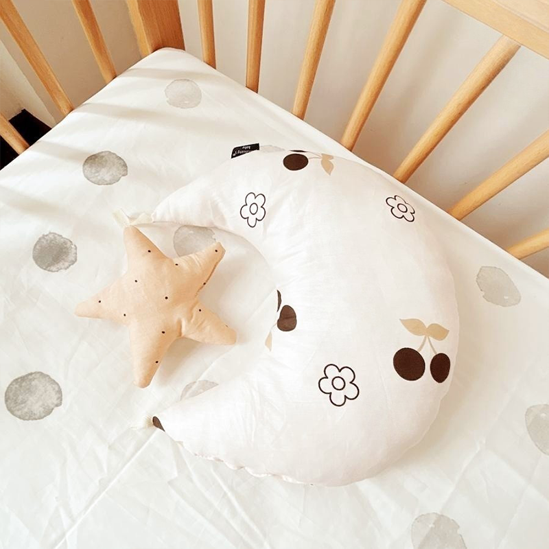 Tummy Time Pillow of Moon