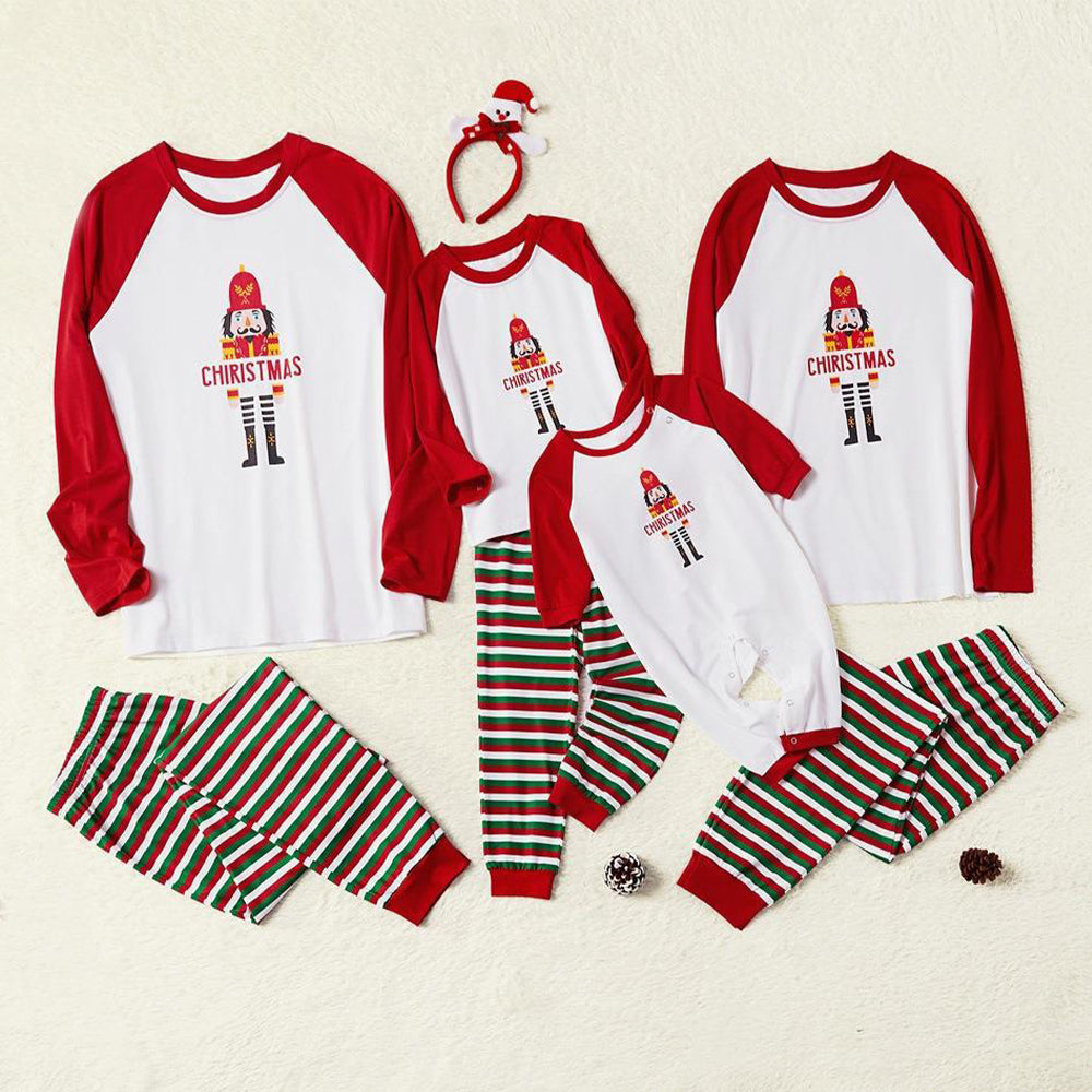 Ensembles de pyjamas de Noël en famille
